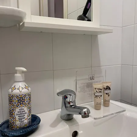 Casa Catalano 住宿加早餐酒店 泰尔利齐